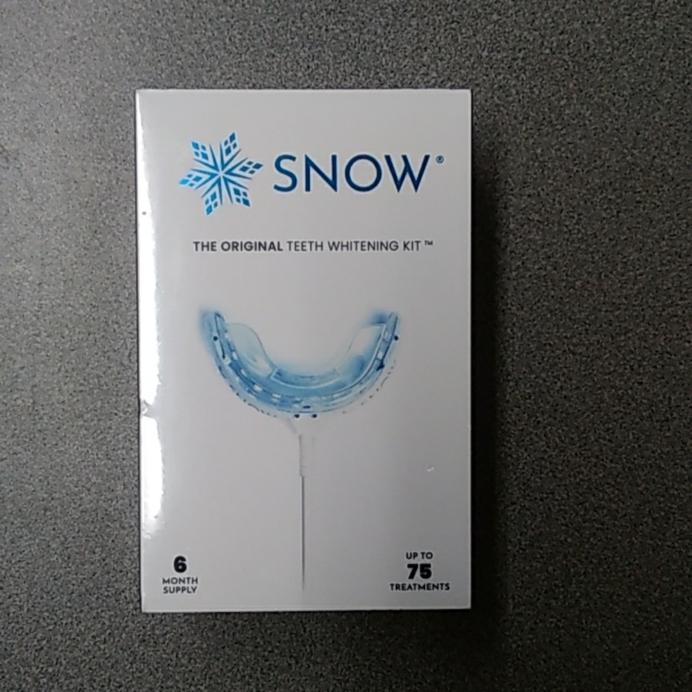 Snow Teeth Whitening Kit